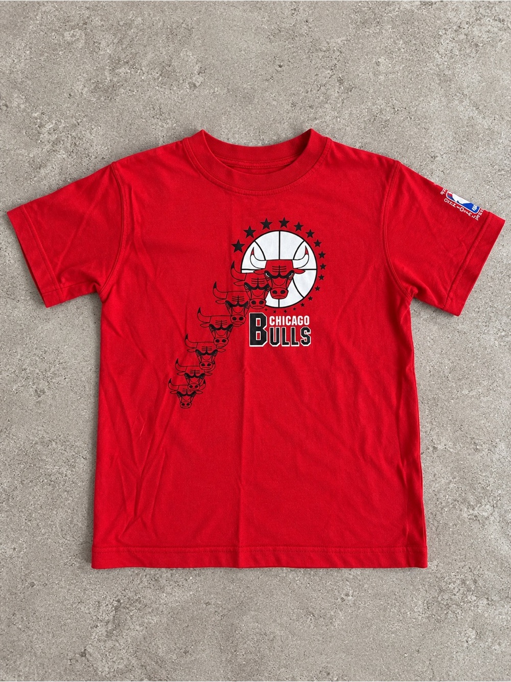 Chicago Bulls Benny the Bull Graphic T-Shirt Youth Small 8 Red NBA Adidas
